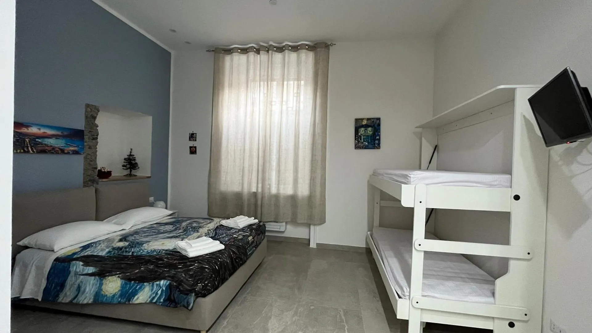 Neapolis Francy Maradona Hotel 0*, Naples Italy